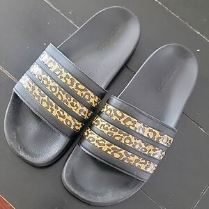 Womens size 10 adidas cheetah sandals